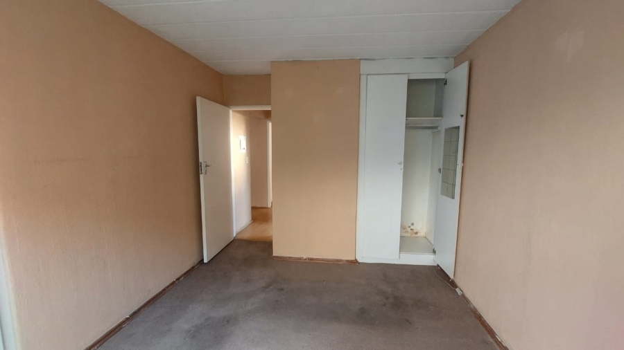 To Let 2 Bedroom Property for Rent in Raceview Gauteng