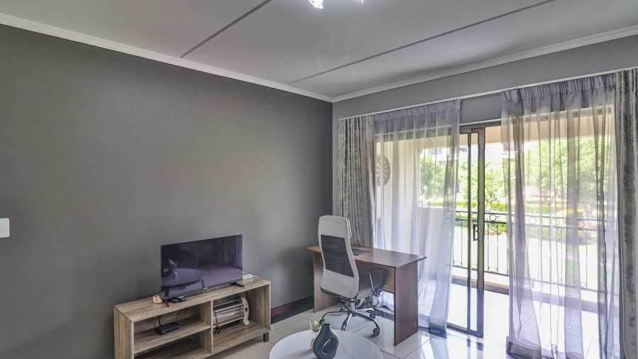 1 Bedroom Property for Sale in Noordwyk Gauteng