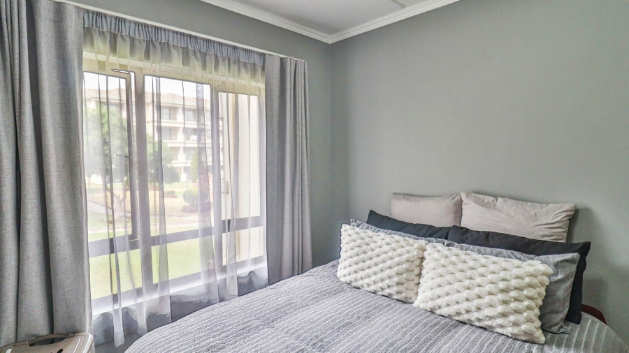 1 Bedroom Property for Sale in Noordwyk Gauteng