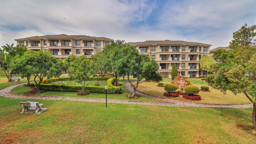 1 Bedroom Property for Sale in Noordwyk Gauteng