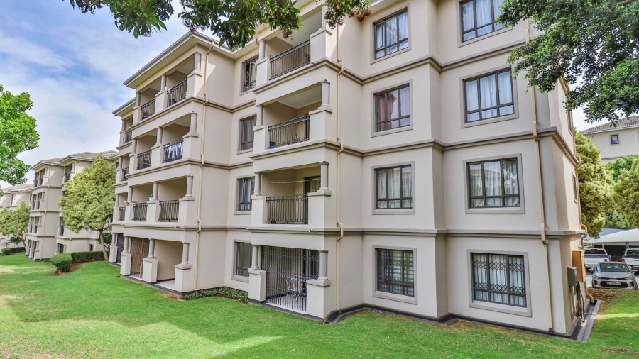 1 Bedroom Property for Sale in Noordwyk Gauteng