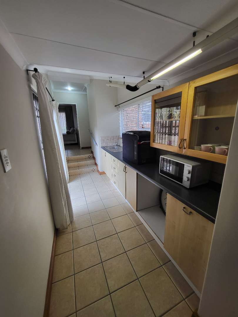 5 Bedroom Property for Sale in Moreleta Park Gauteng
