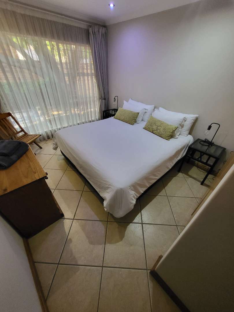 5 Bedroom Property for Sale in Moreleta Park Gauteng