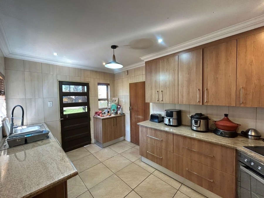 5 Bedroom Property for Sale in Benoni AH Gauteng