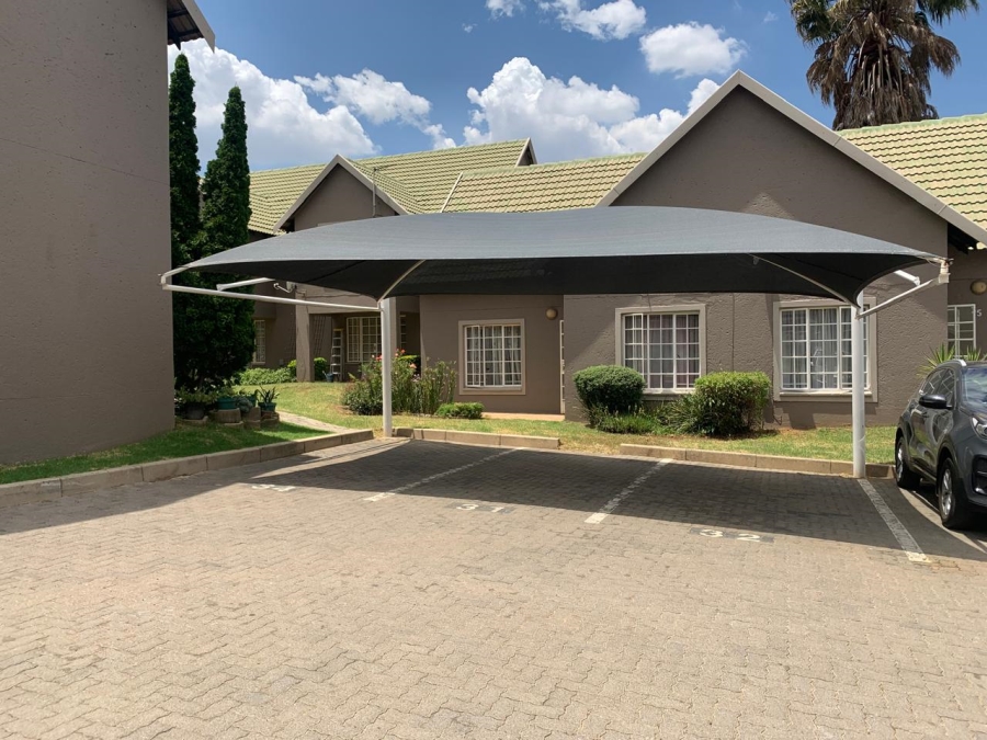 2 Bedroom Property for Sale in Bassonia Rock Gauteng