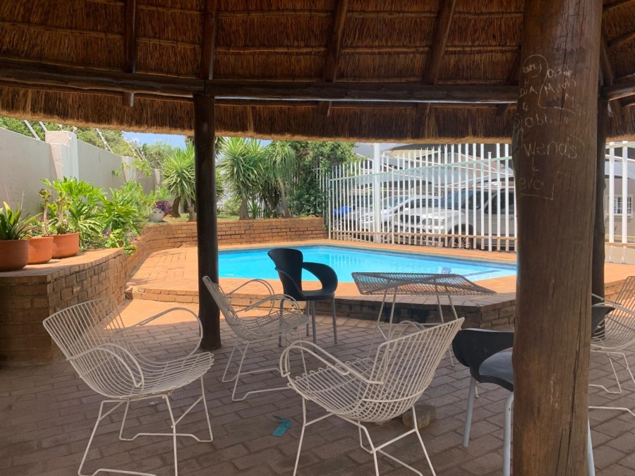 2 Bedroom Property for Sale in Bassonia Rock Gauteng