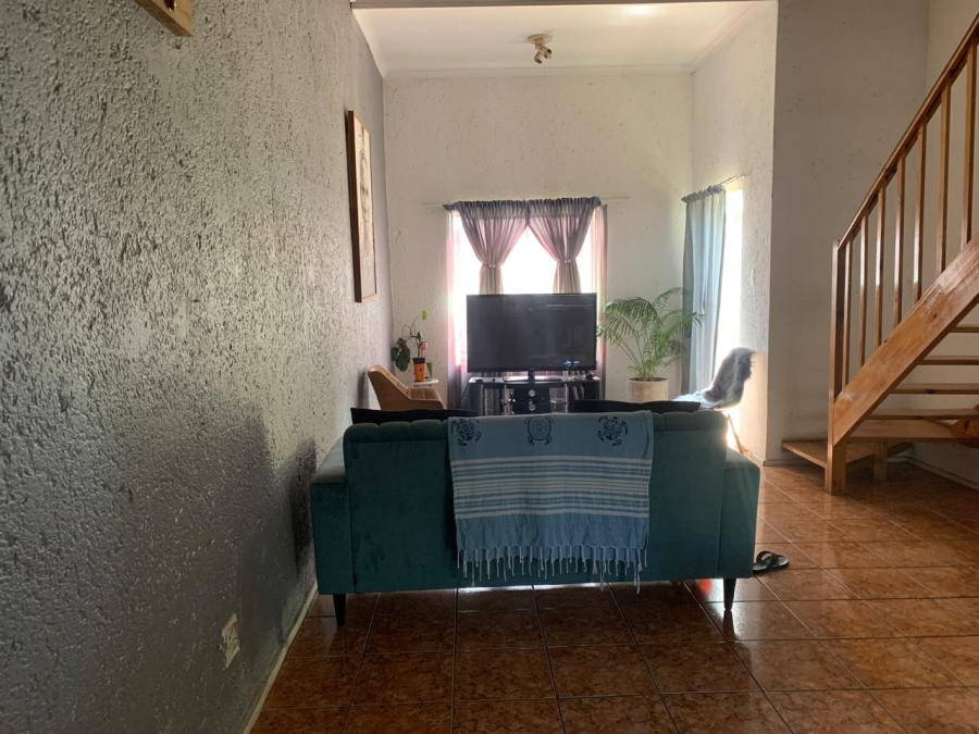 2 Bedroom Property for Sale in Bassonia Rock Gauteng