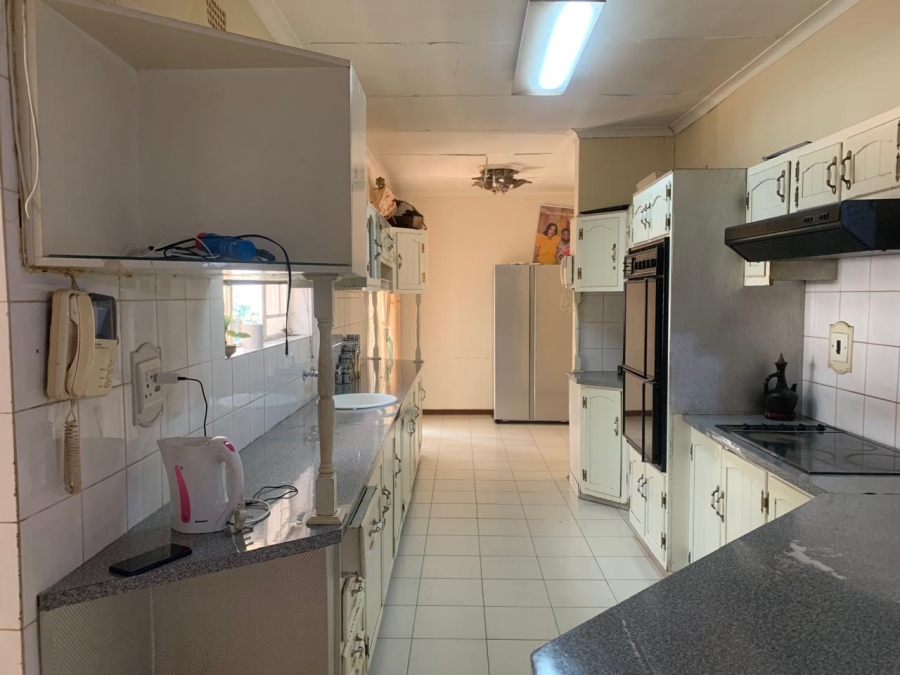 5 Bedroom Property for Sale in Lenasia South Gauteng