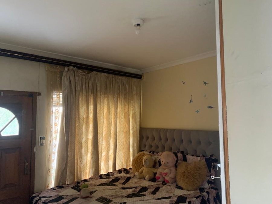 5 Bedroom Property for Sale in Lenasia South Gauteng