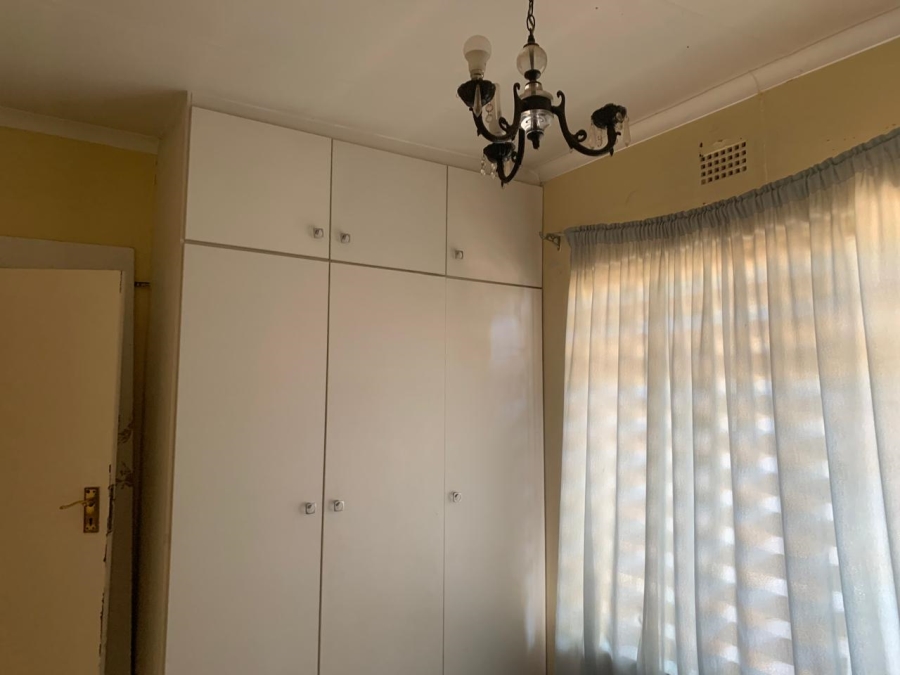 5 Bedroom Property for Sale in Lenasia South Gauteng