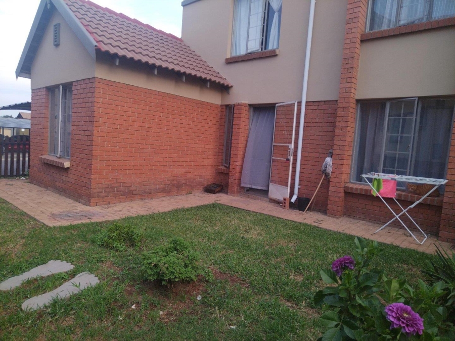 3 Bedroom Property for Sale in Terenure Gauteng