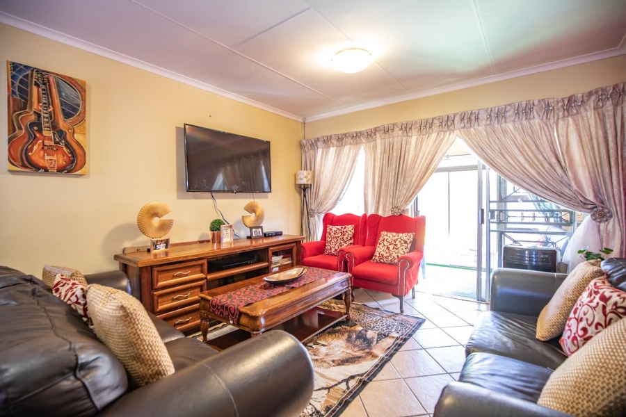 2 Bedroom Property for Sale in Equestria Gauteng