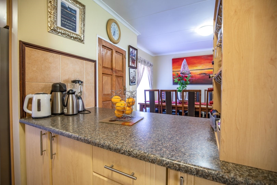 2 Bedroom Property for Sale in Equestria Gauteng
