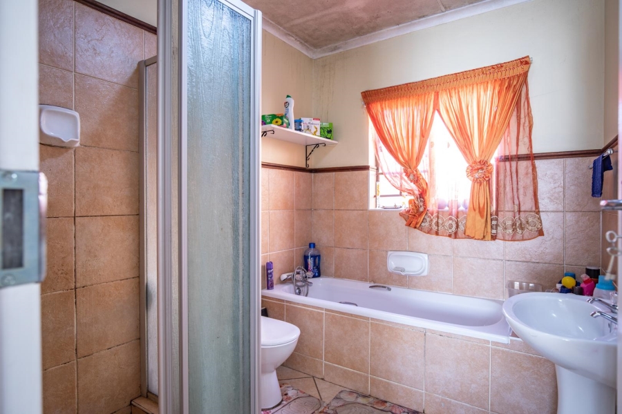 2 Bedroom Property for Sale in Equestria Gauteng