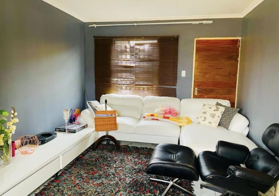 3 Bedroom Property for Sale in Selcourt Gauteng
