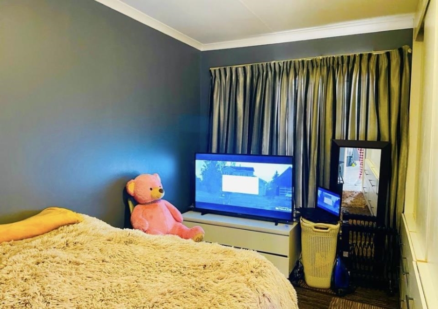 3 Bedroom Property for Sale in Selcourt Gauteng