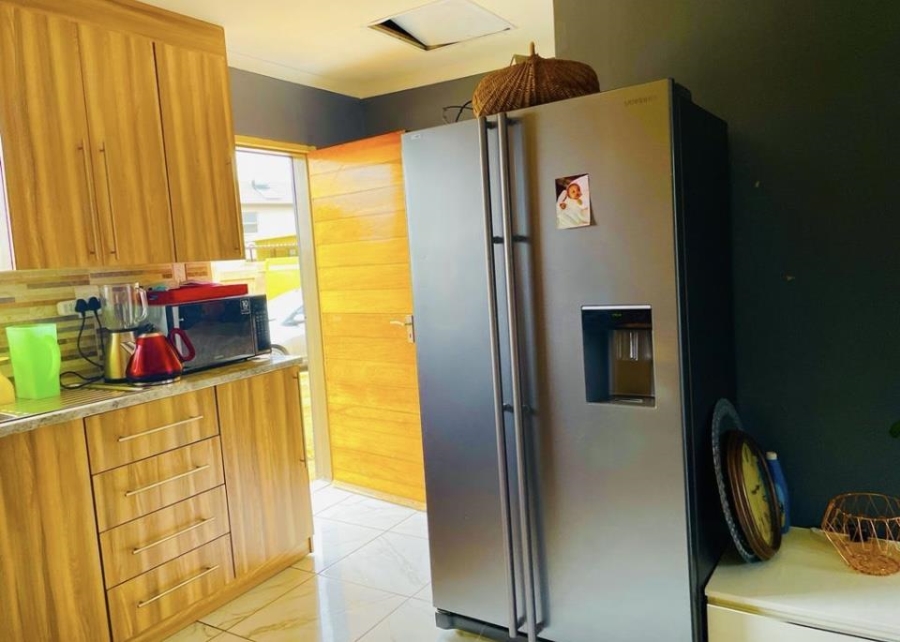 3 Bedroom Property for Sale in Selcourt Gauteng