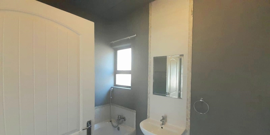 2 Bedroom Property for Sale in Honeydew Gauteng