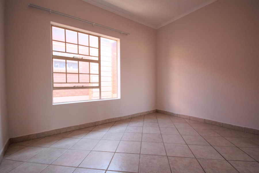 To Let 2 Bedroom Property for Rent in Hazeldean Gauteng