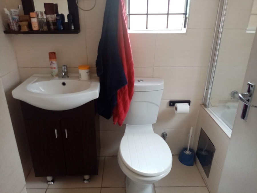 To Let 2 Bedroom Property for Rent in Sundowner Gauteng