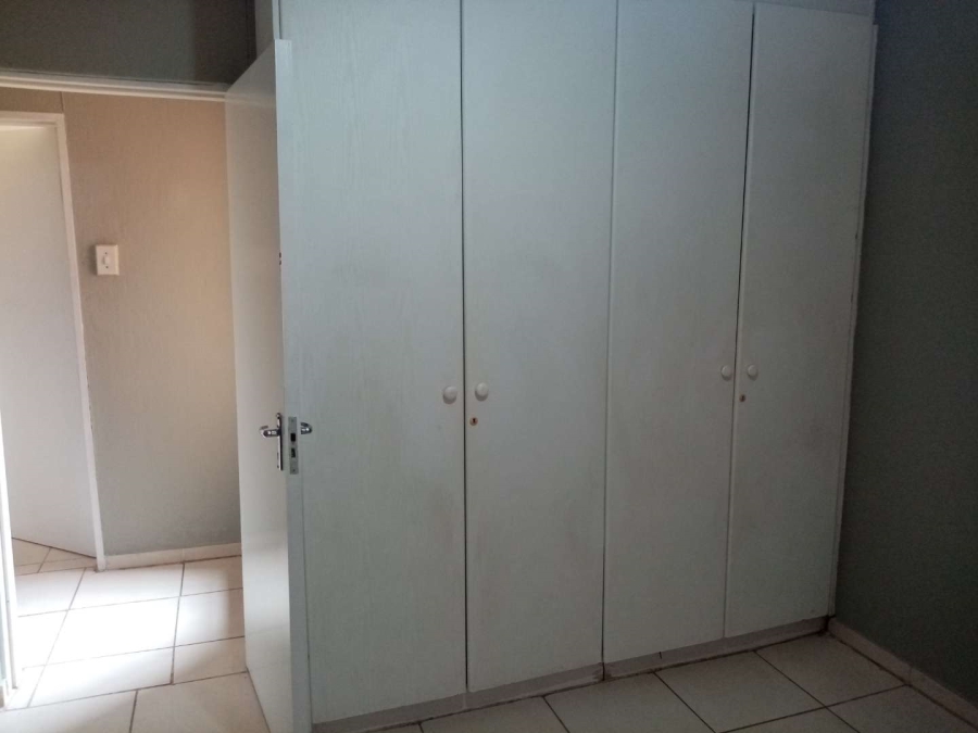 To Let 2 Bedroom Property for Rent in Sundowner Gauteng