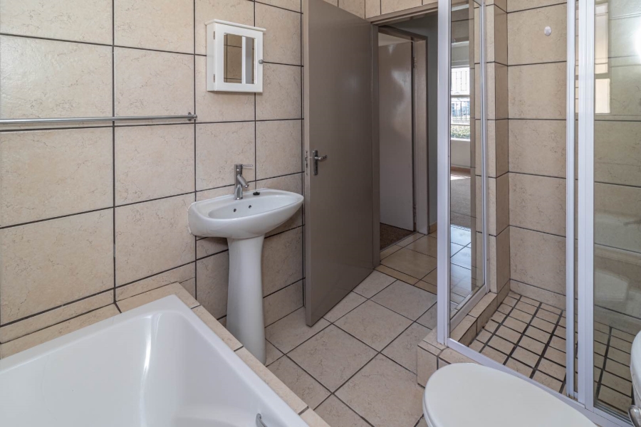 To Let 3 Bedroom Property for Rent in Wilgeheuwel Gauteng
