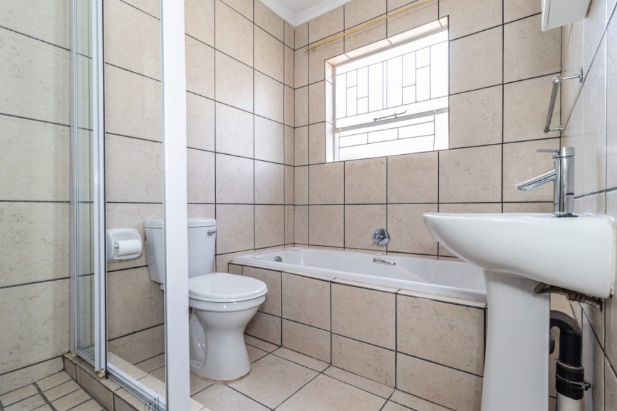To Let 3 Bedroom Property for Rent in Wilgeheuwel Gauteng