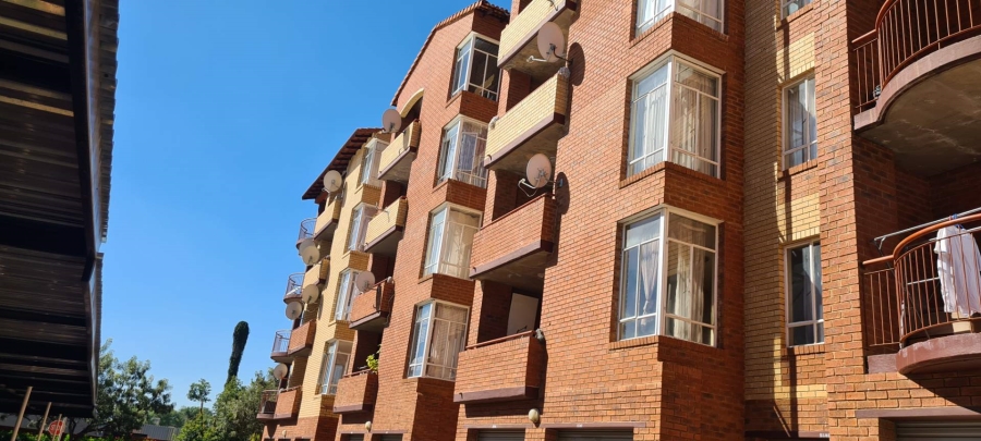 2 Bedroom Property for Sale in Die Wilgers Gauteng