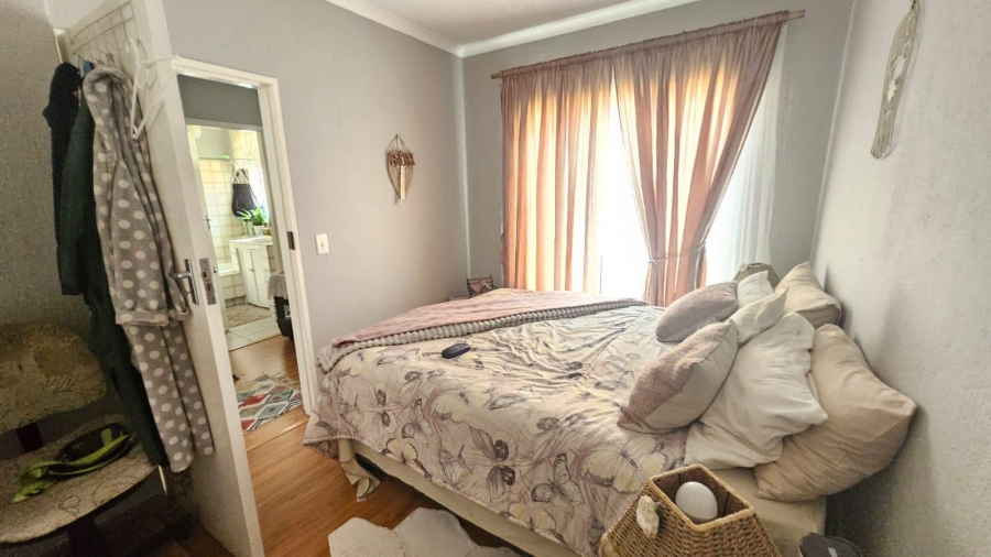 1 Bedroom Property for Sale in Bedford Park Gauteng