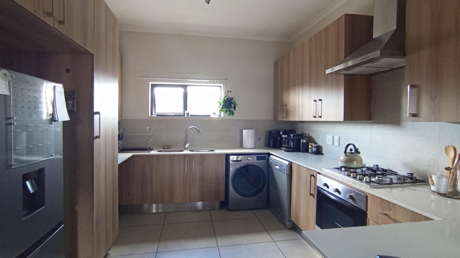 2 Bedroom Property for Sale in Hereford Estate Gauteng