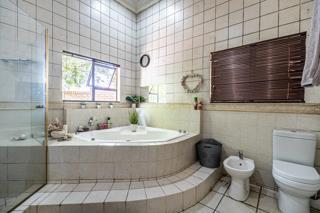 4 Bedroom Property for Sale in Woodhill Estate Gauteng