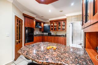 4 Bedroom Property for Sale in Woodhill Estate Gauteng