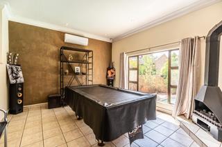 4 Bedroom Property for Sale in Woodhill Estate Gauteng
