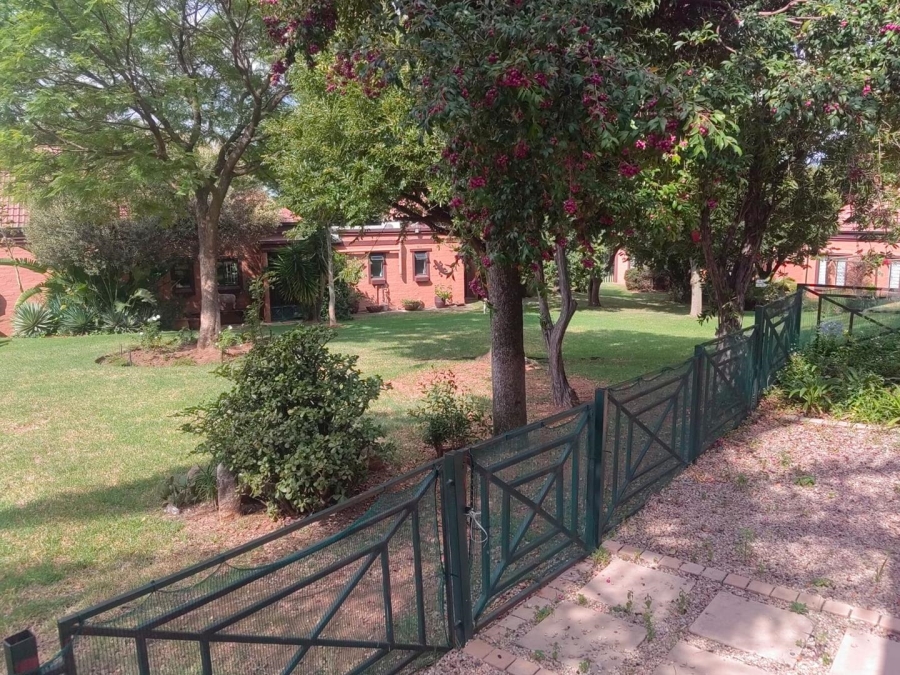 To Let 2 Bedroom Property for Rent in North Riding Gauteng