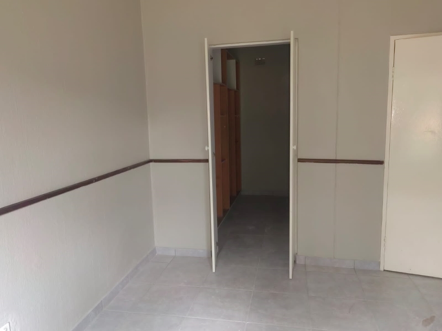 To Let 2 Bedroom Property for Rent in North Riding Gauteng