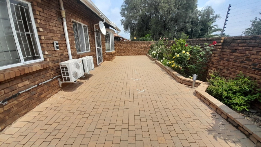 3 Bedroom Property for Sale in Norkem Park Gauteng