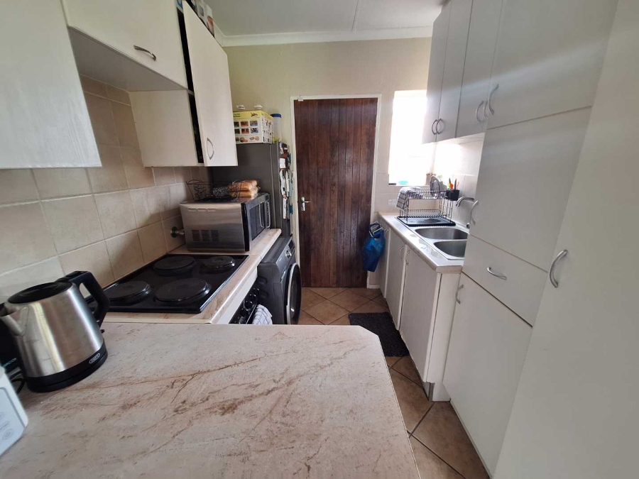 To Let 2 Bedroom Property for Rent in Wilgeheuwel Gauteng