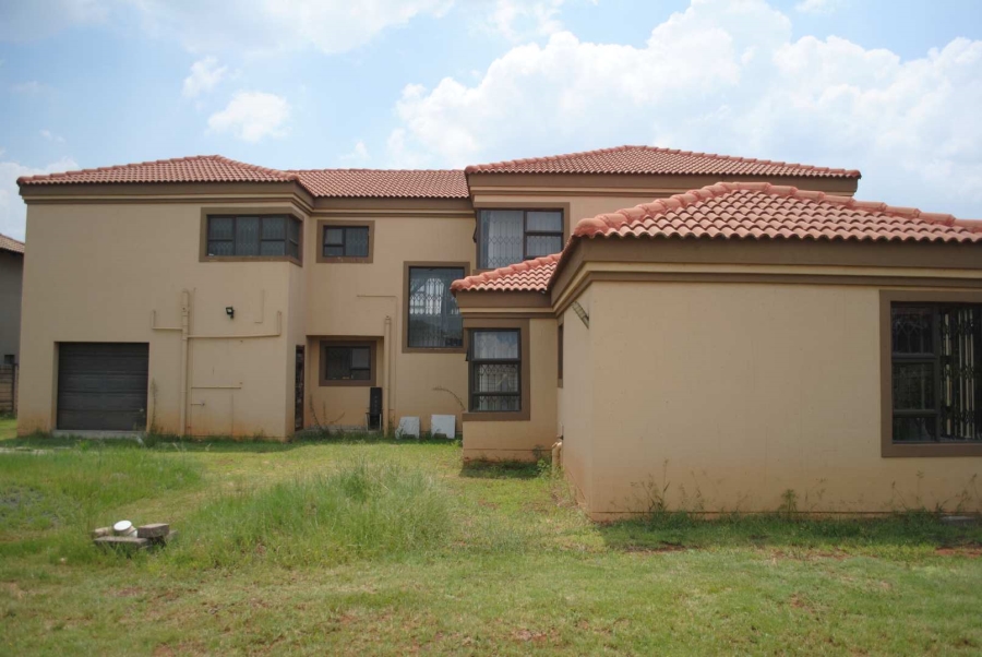 6 Bedroom Property for Sale in Riversdale Gauteng