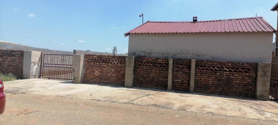 2 Bedroom Property for Sale in Tsakane Gauteng