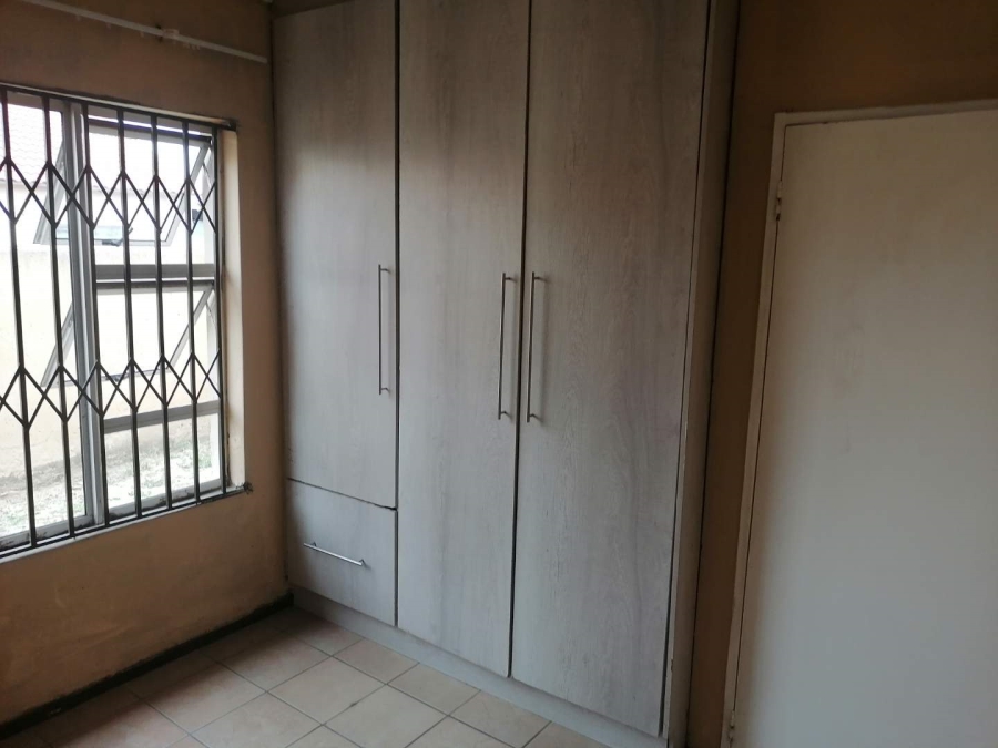 2 Bedroom Property for Sale in Sharon Park Gauteng