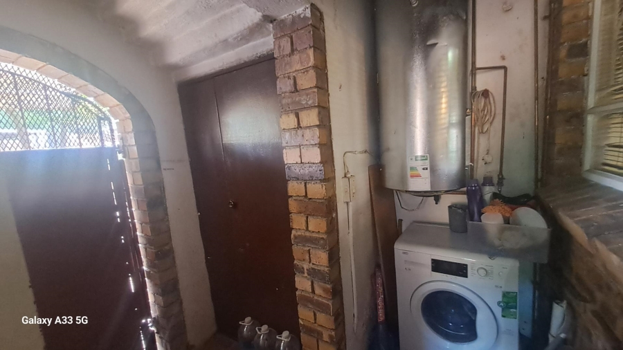 2 Bedroom Property for Sale in Buccleuch Gauteng