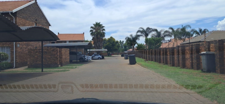 2 Bedroom Property for Sale in Clarina Gauteng