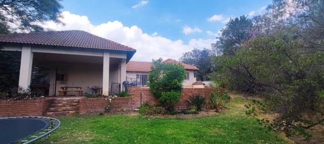 8 Bedroom Property for Sale in Ferndale Gauteng