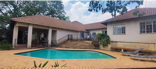 8 Bedroom Property for Sale in Ferndale Gauteng