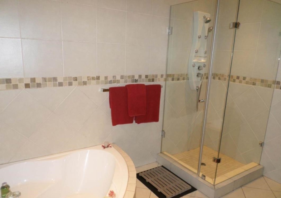 7 Bedroom Property for Sale in Parkrand Gauteng