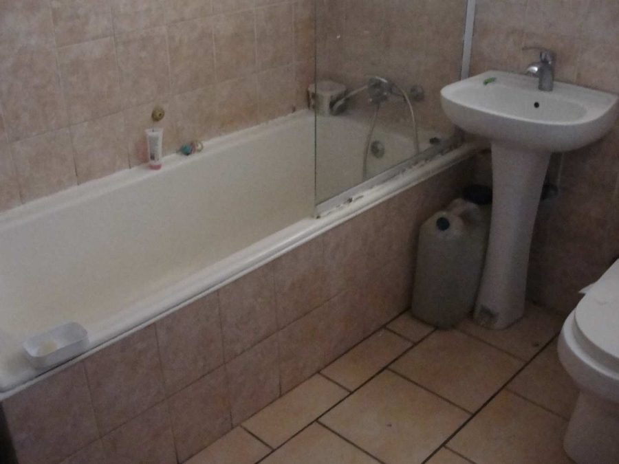 3 Bedroom Property for Sale in Birchleigh Gauteng