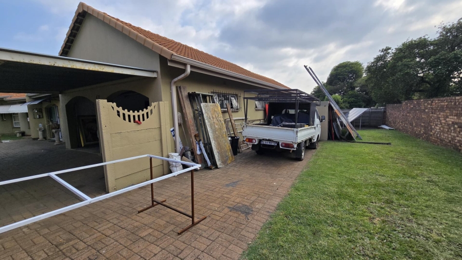 4 Bedroom Property for Sale in Randhart Gauteng