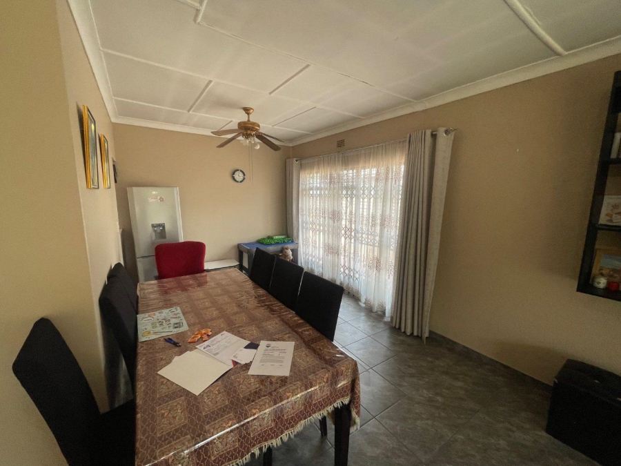 4 Bedroom Property for Sale in New Redruth Gauteng