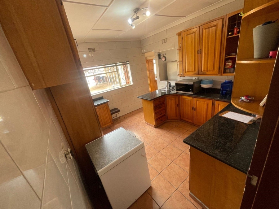 4 Bedroom Property for Sale in New Redruth Gauteng