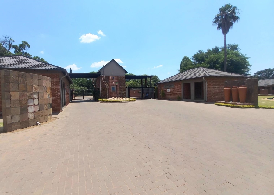 2 Bedroom Property for Sale in Andeon Gauteng